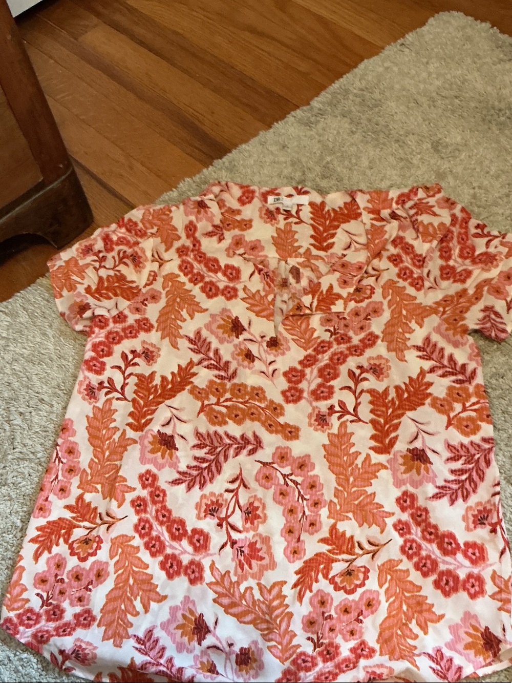DR2 Coral and Pink Floral V-Neck Blouse